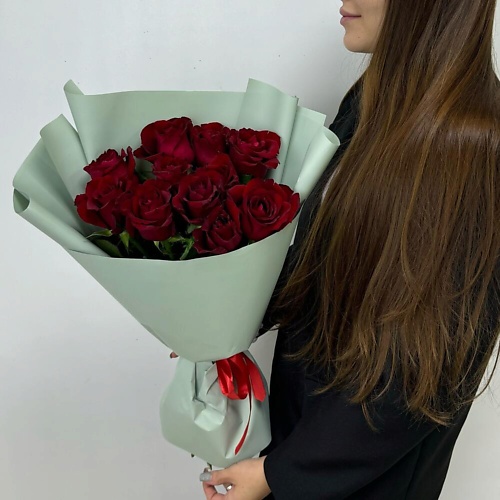 Букет живых цветов FLOWER DANCE Монобукет из 11 бордовых роз «Эксплорер» ПРЕМИУМ